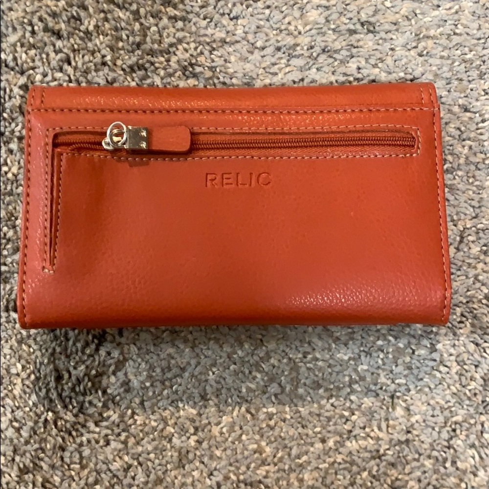 relic wallet